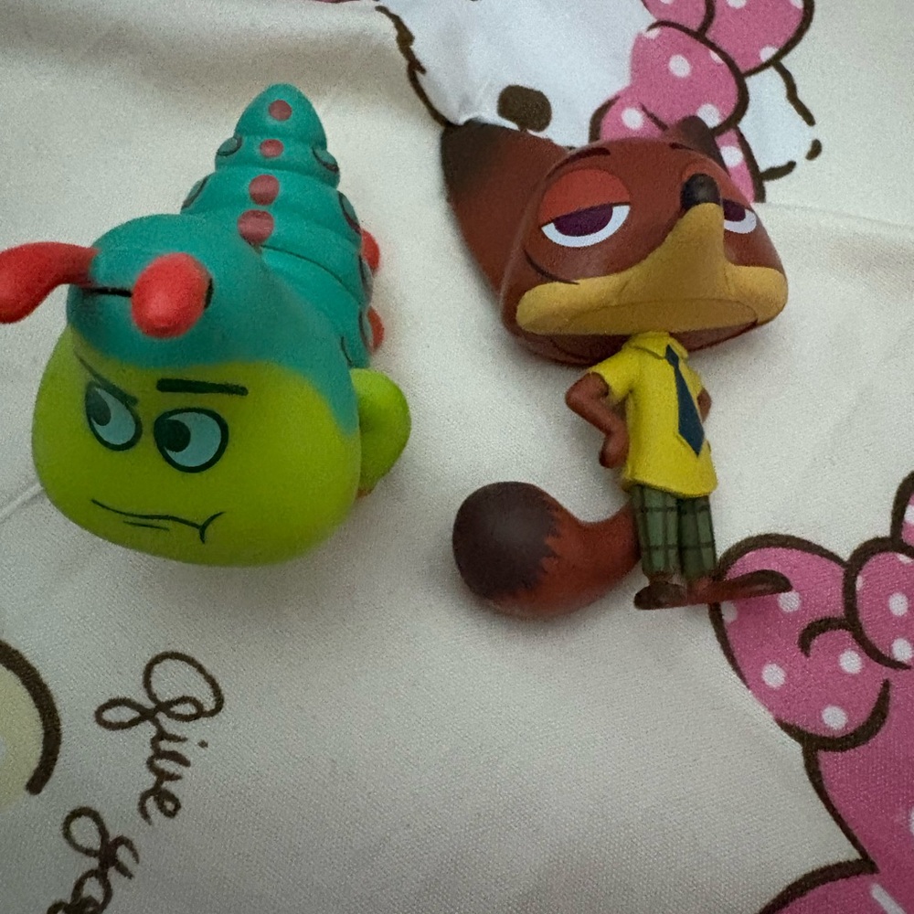 Zootopia and bugs life figurine Disney
